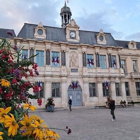 Le Clos Guivet Troyes Buitenkant foto