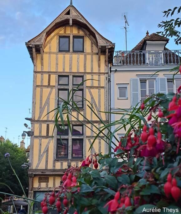 Le Clos Guivet Troyes Buitenkant foto