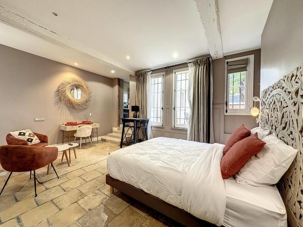 Le Clos Guivet Troyes Buitenkant foto