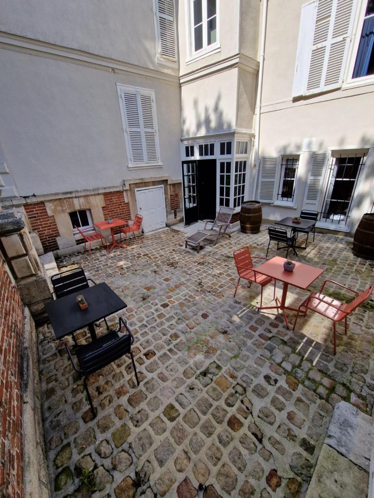 Le Clos Guivet Troyes Buitenkant foto